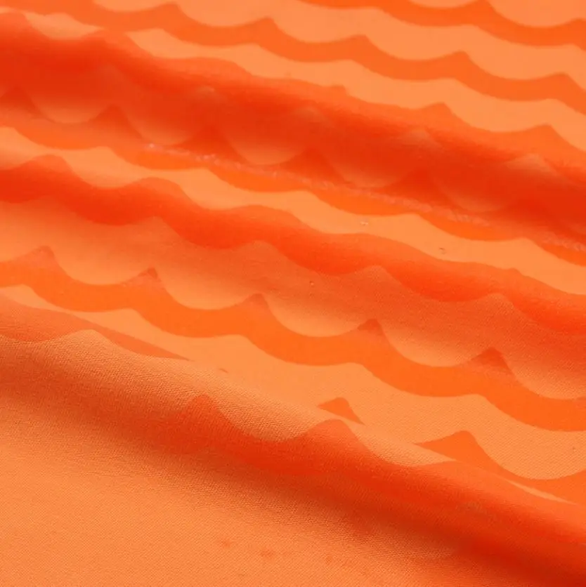 Show Pattern in Water Custom Hydrochromic Magic Print 100% Polyester Microfiber Pongee Fabric for Swimwear Beach Shorts