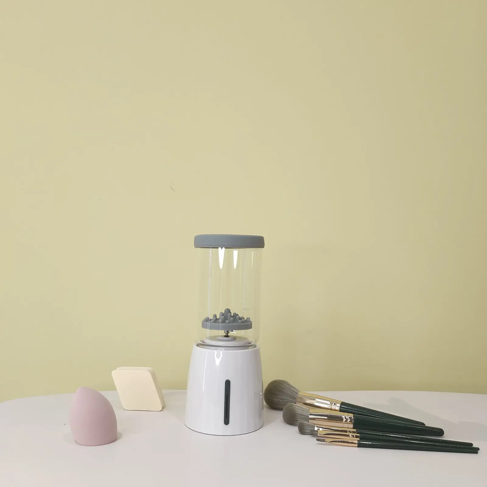 Wholesale Custom Private Label New Design Automatic Ultrasonic  Cleaner Electric Makeup Brush Egg Powder Puff Machine