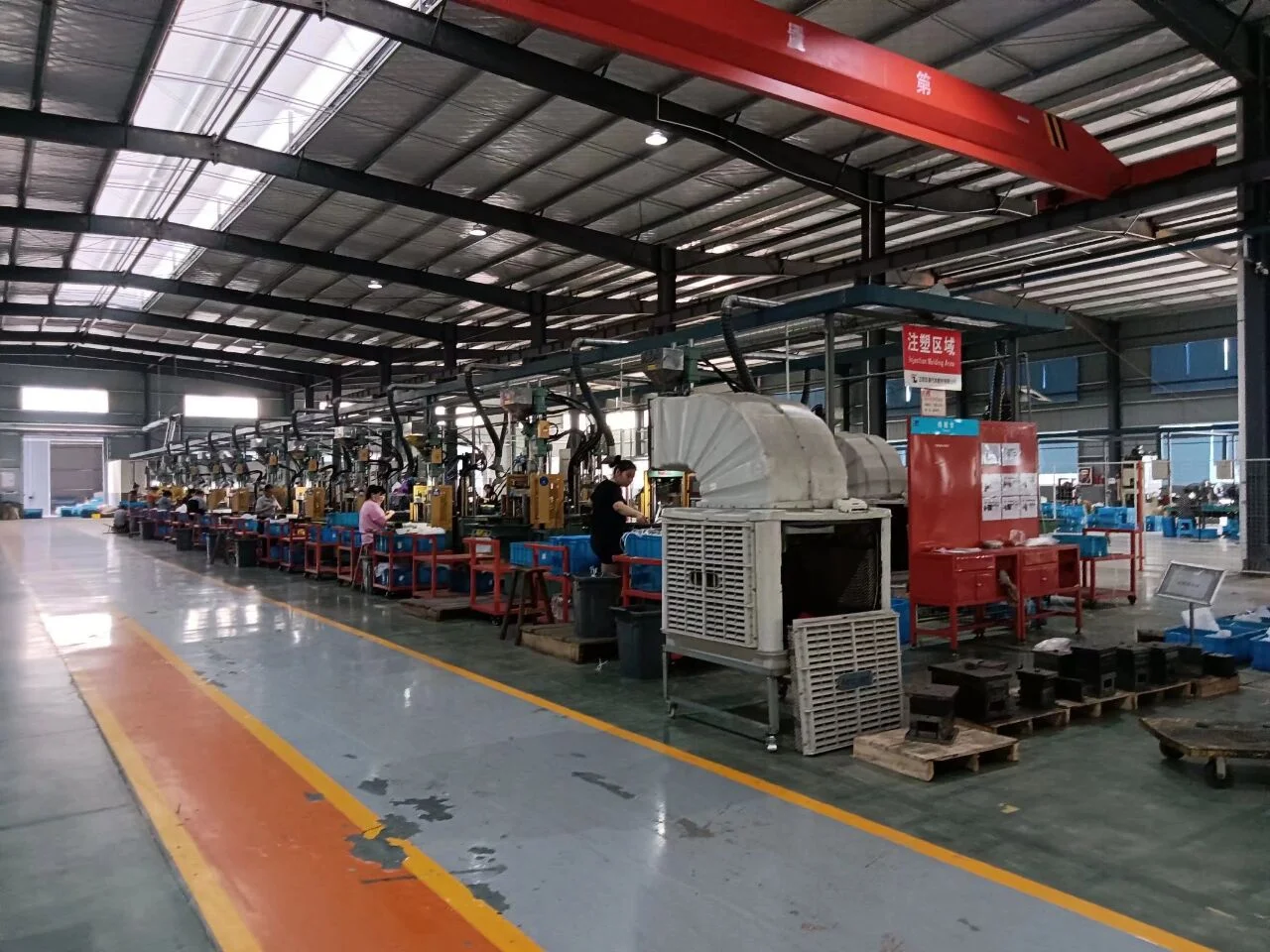 55566784 Auto Engine Part Oil Cooler For Gm Chevrolet Cruze 1.4l Buy