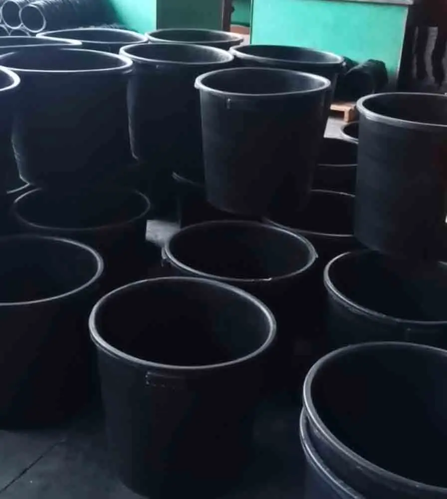 Recycled Tyre Rubber Dustbin Bucket with Lid 70L