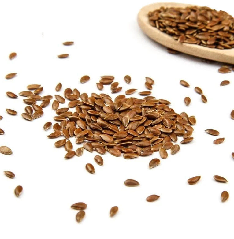 U uning jinsiy olatni qollariga oldi