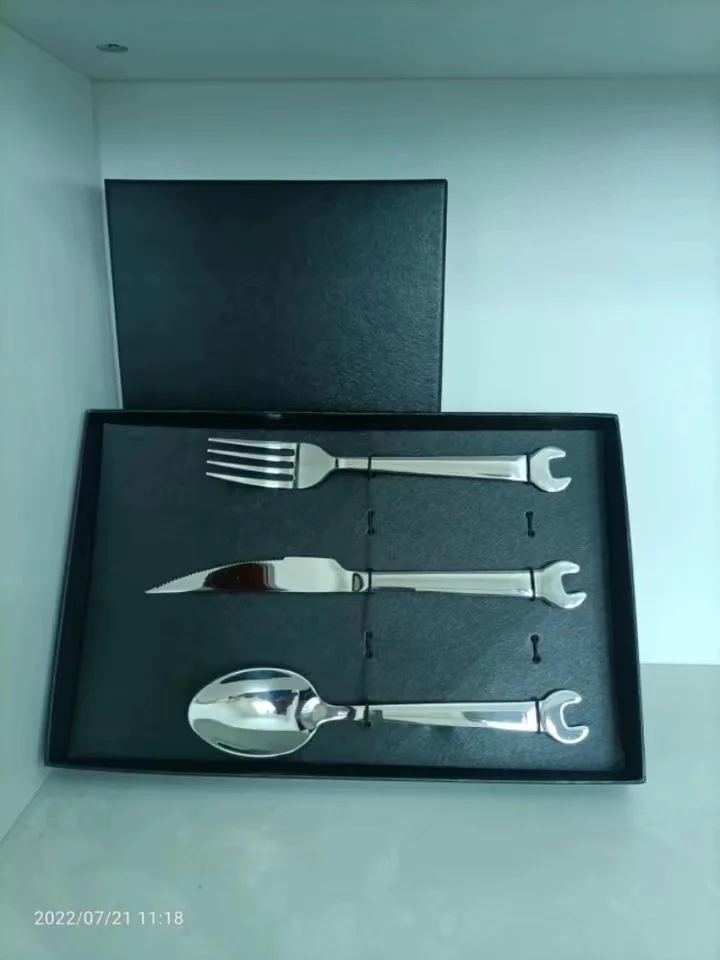 Factory Price Unique Novelty Flatware & Cutlery Set Spanner Cutlery