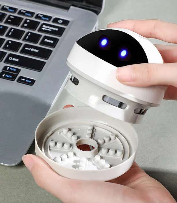 Robot Shape Mini Vacuum Cleaner Desk Table Dust Vacuum Table Sweeper Desktop Cleaner With Clean Brush for Home Office