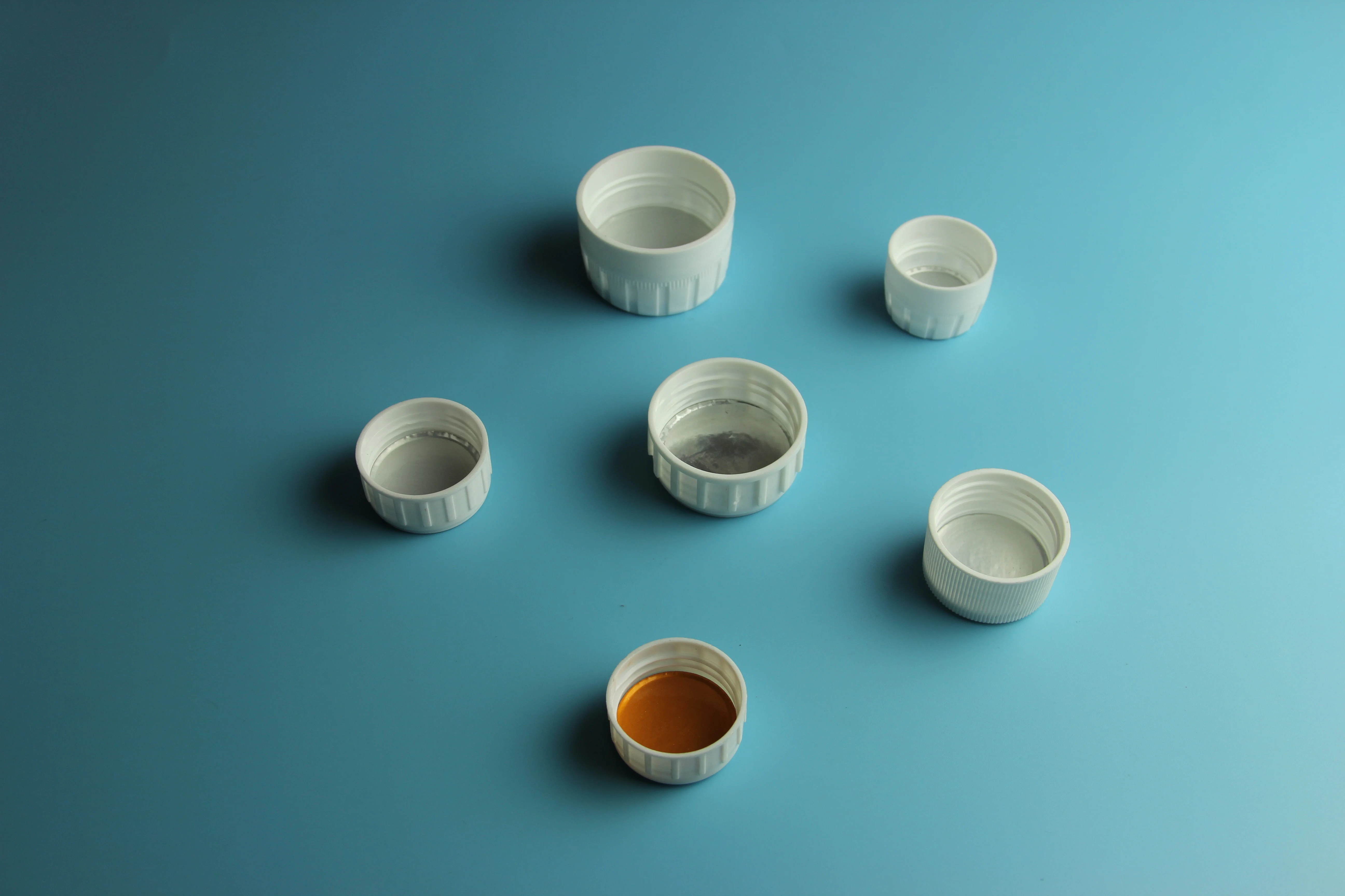 LID Closure Cap WADDING LINING INSERTING Assembly MACHINE