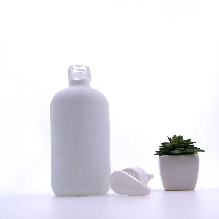 hot selling Boston round bath wash dispenser 350ml 12oz 500ml 16oz 250ml 8oz matte white liquid soap glass bottle with pump tops