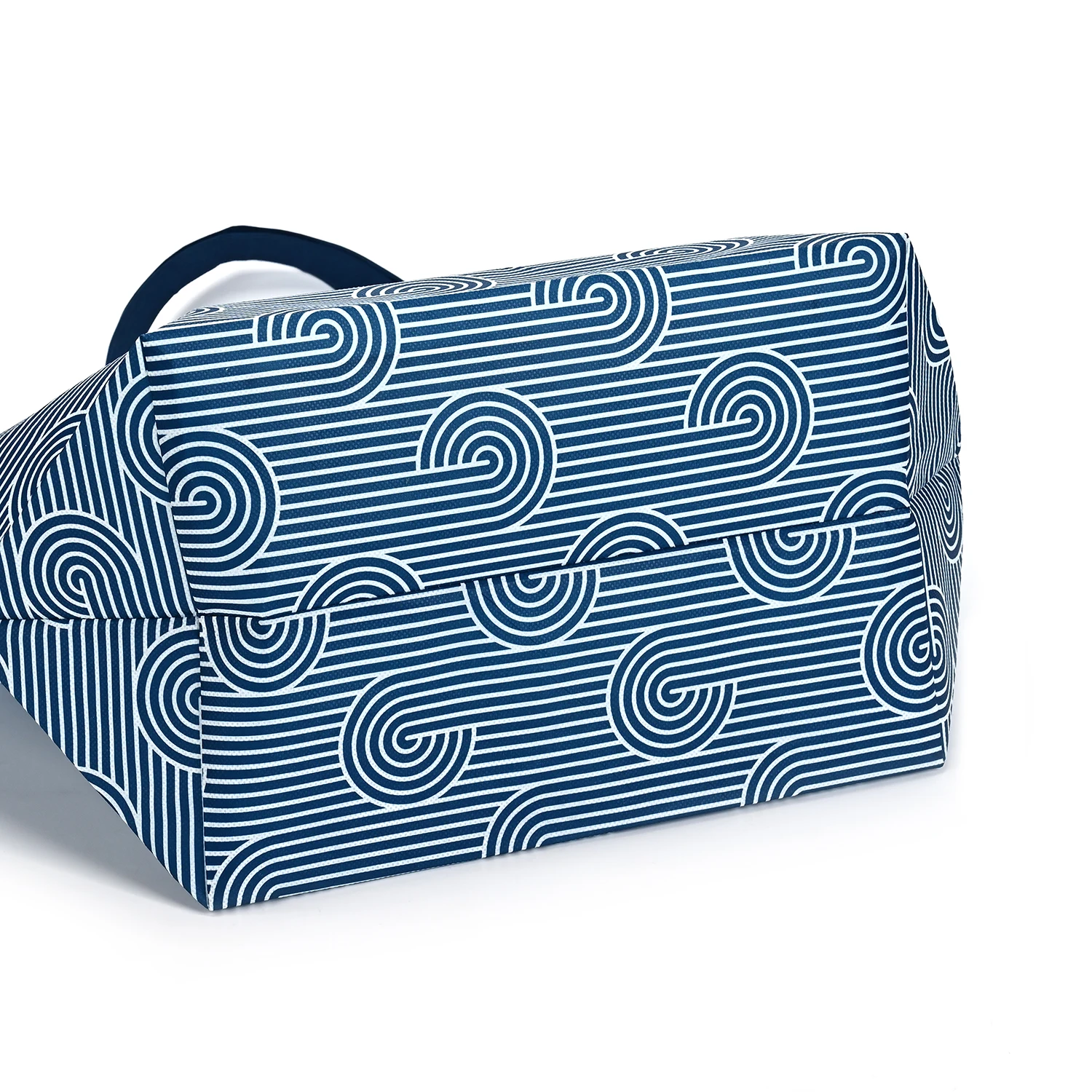 Medium Size Eco-Friendly Non-Woven Tote Bags Custom Logo Reusable PLA PC Shopping Bags with Cartoon Handles factory