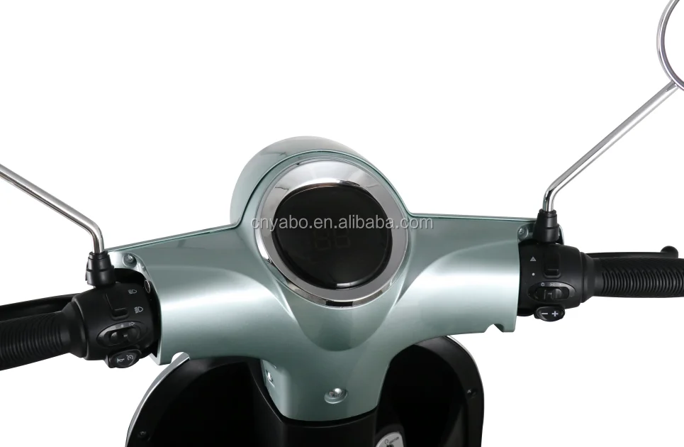 New Type Multi-use 2000W Strong Power Adult Cargo Chinese Scooter Electric Motorcycle for Delivery Ebike