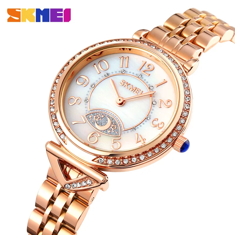 details diamond quartz watch