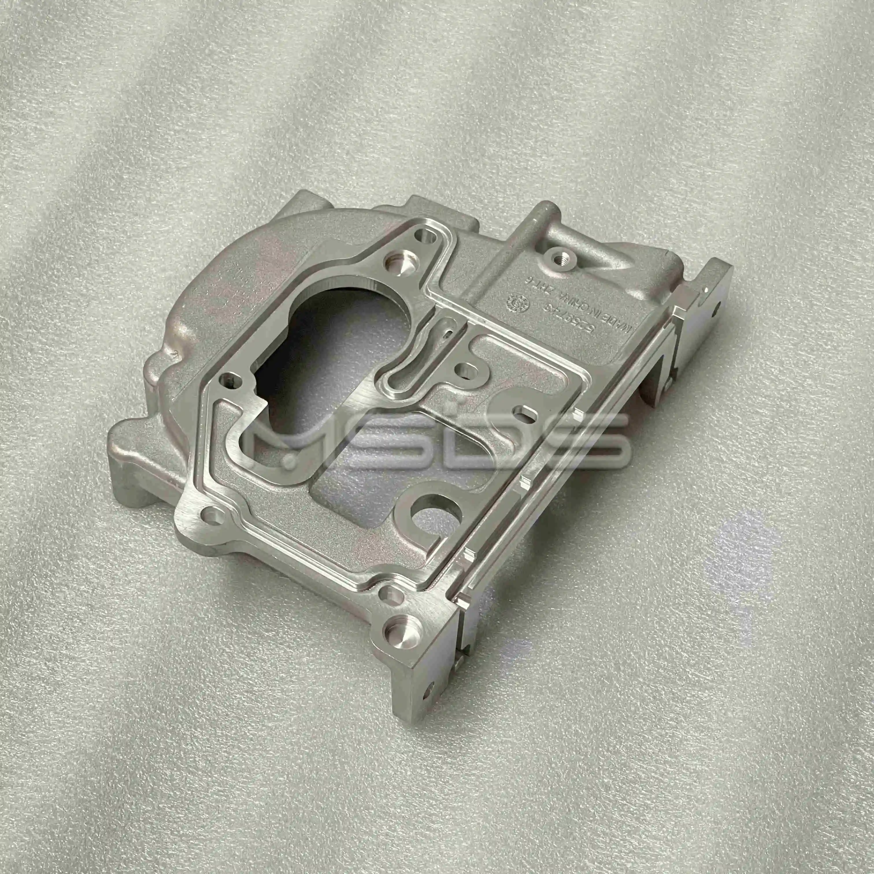 FOTON CUMMINS ISF2.8 ENGINE Rear Gear Housing 5259744 5259745 