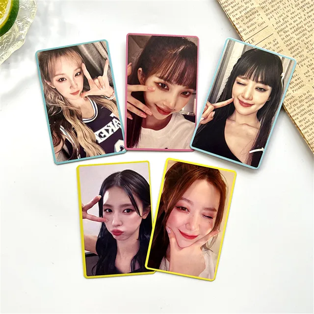 Kpop Gilde Photocard LOMO Card Special Card Mi Yeon  Minnie So-yeon YUQI Yeh Shuhua Gift Fans Collection P1