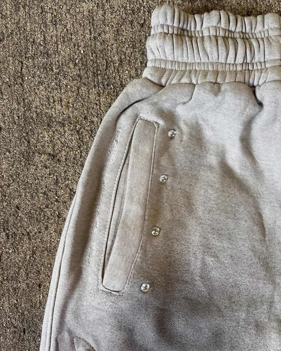 OEM&ODM Manufacturer Custom Applique Distressed Embroidery Acid Wash Tracksuit Men Heavyweight Cotton Zip up Hoodie Set gallery 3