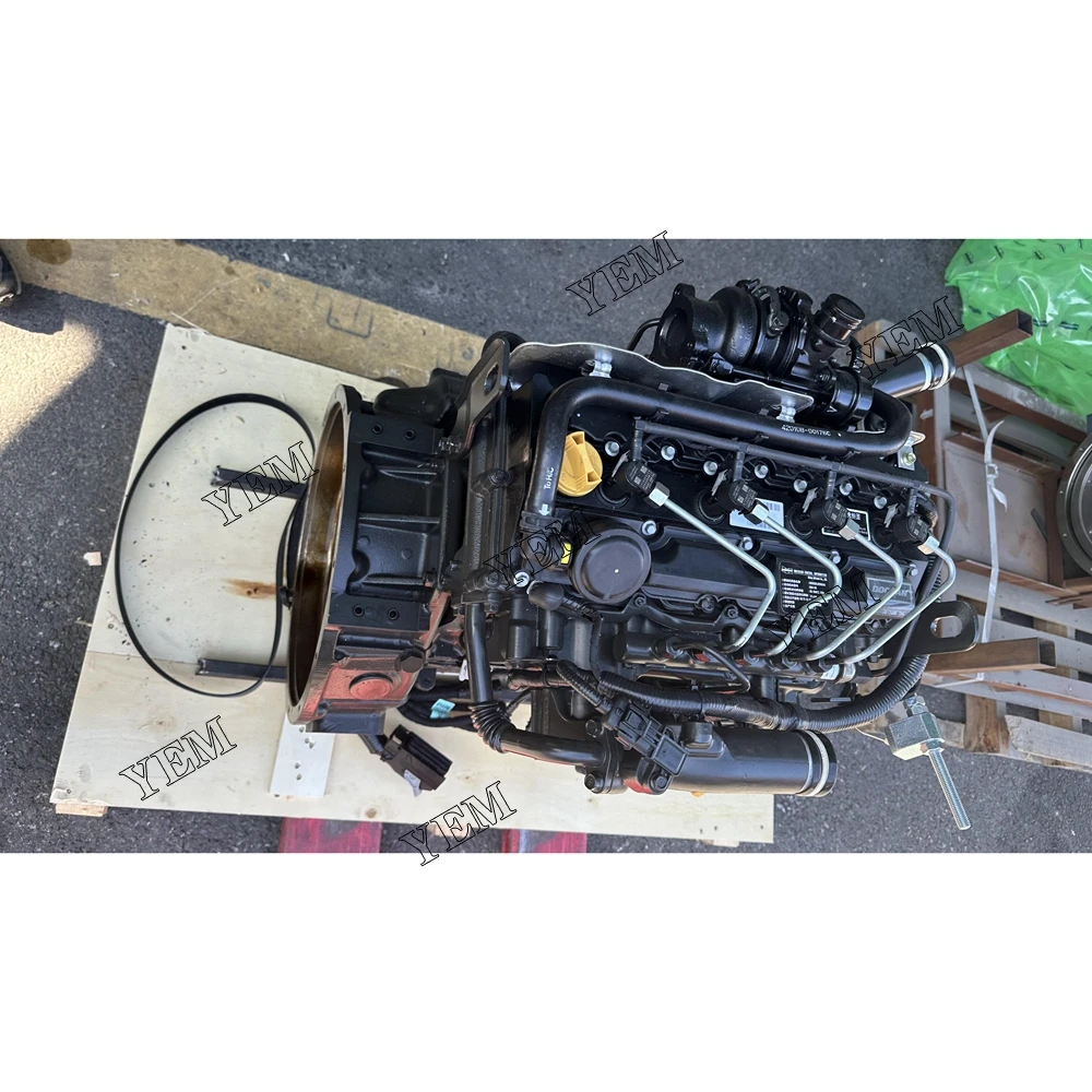 New D24-C3-CR Complete Engine Assy 7127082 2100RPM 38.9KW for Doosan Industrial Machinery Parts