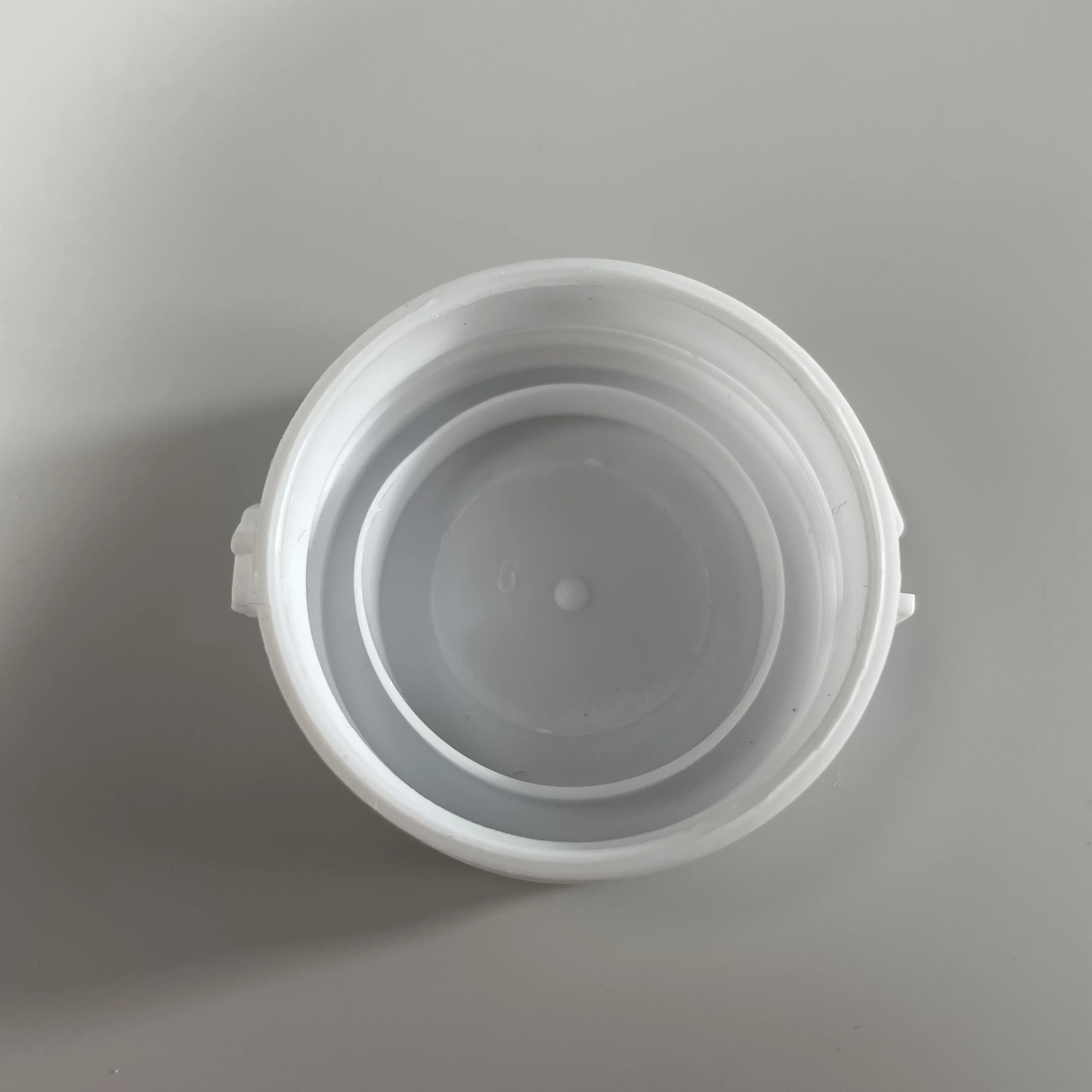 Empty  100ml 150ml 200ml Chewing Gum Packaging Gummy Vitamin Supplement Medicine Capsule Pill Bottle