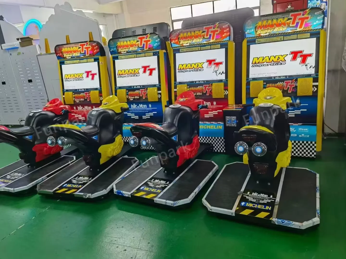 Funpark Hot Selling the Cheapest Indoor Driving Arcade Video Racing Game Arcade Motorcycle for Amusement Game Center details