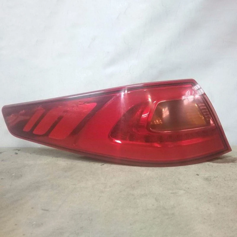 Tail Light For 2014-2015 Kia Optima – Driver Side Outer, Halogen, DOT/SAE Certified
