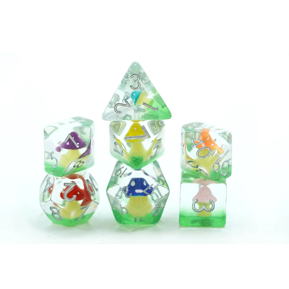 Conxunto de dados DND de cores arcoíris con logo personalizado de resina con forma de cogomelo para xogos de mesa e RPG personalizables
