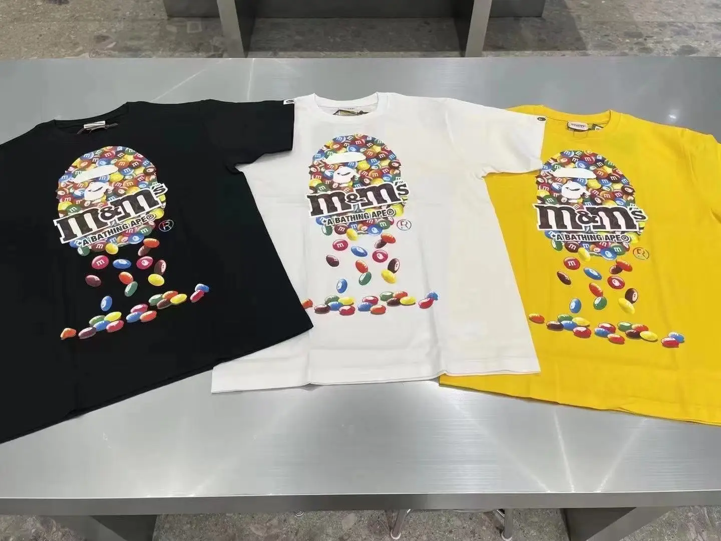 新品送料込み A BATHING APE BAPE×M&M'S APE HEAD TEE YELLOW M BAPE