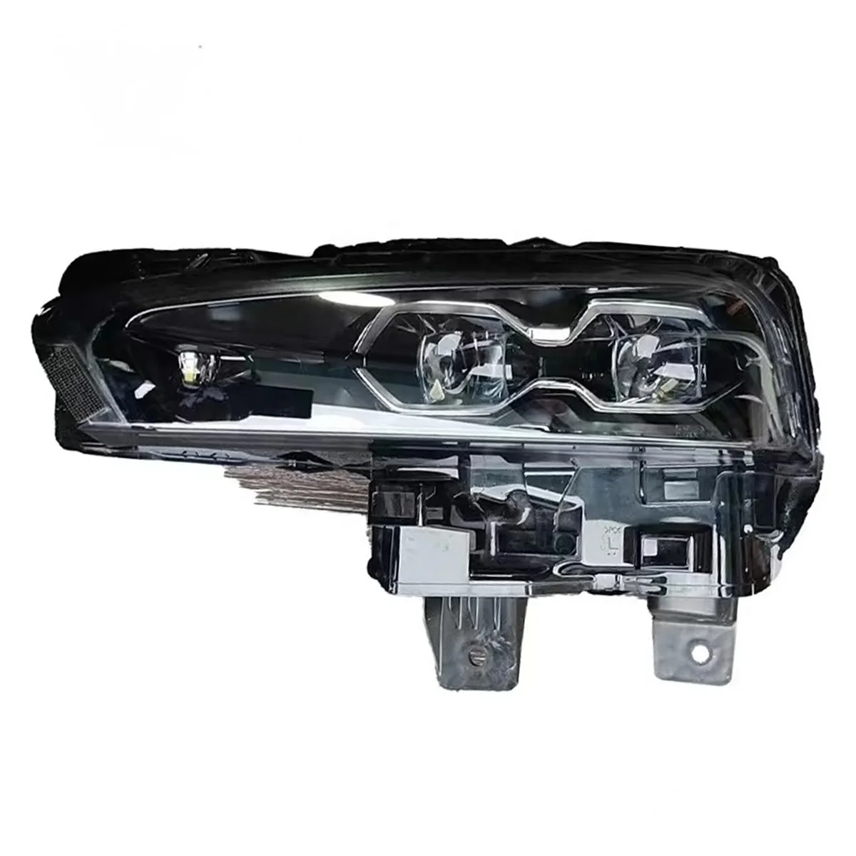 High Quality LED Headlight Assembly for Xpeng P7 Original Car Accessories with New Condition Left & Right Lighting