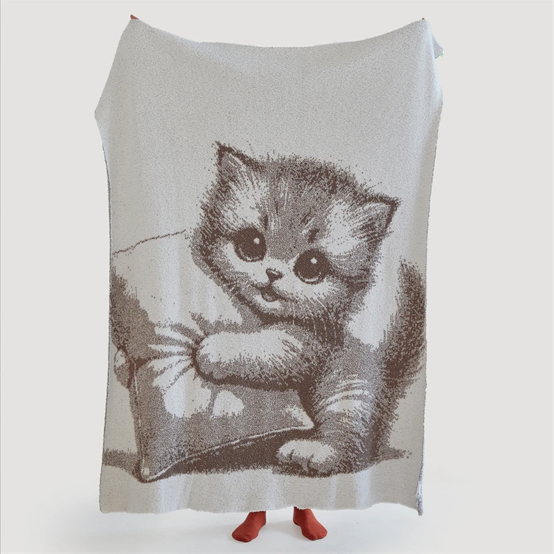 Cute cat knitted blanket, soft and comfortable  Oeko certified loved by children  wo