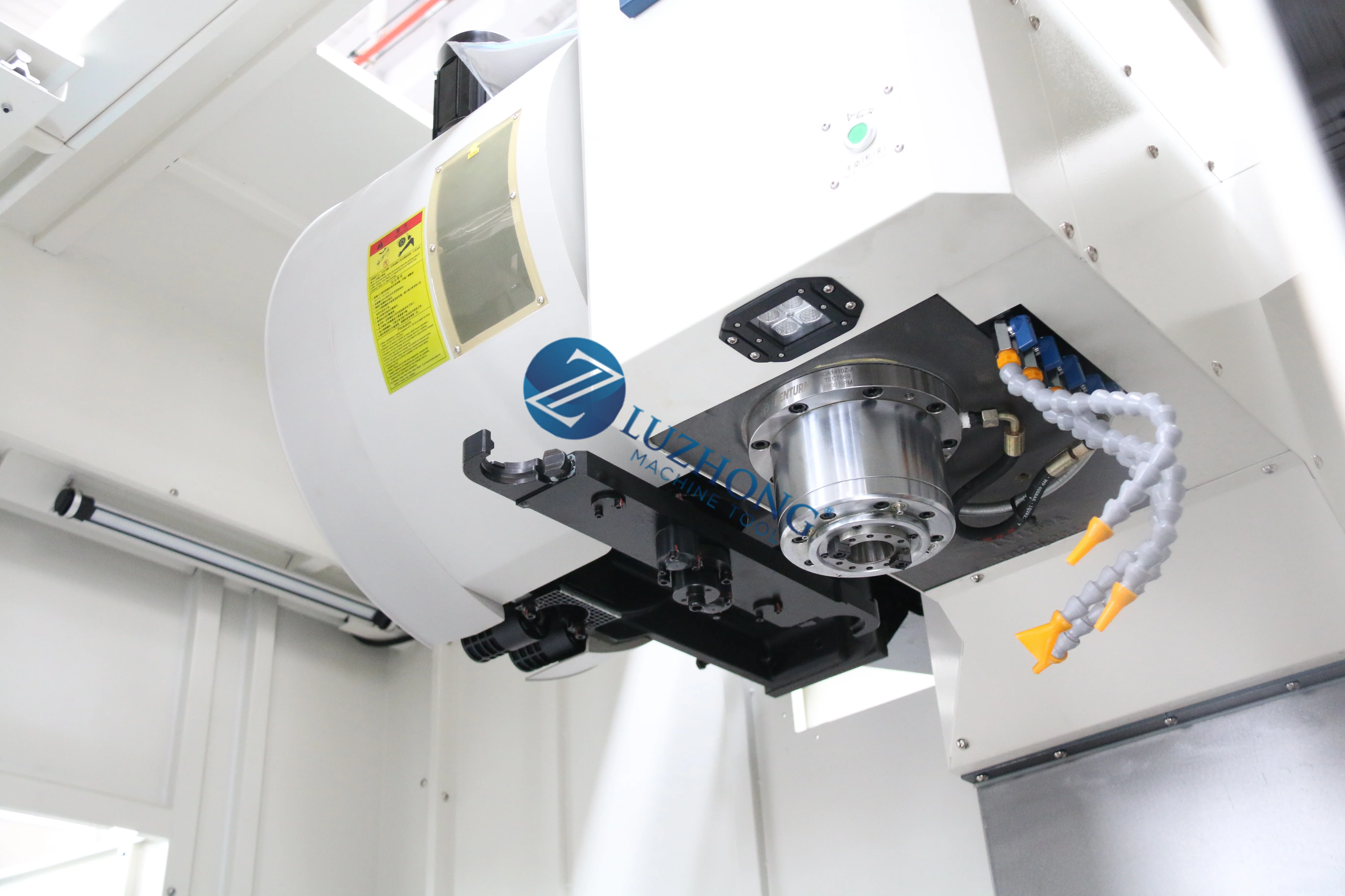 Imported CNC Milling Machine VMC1167 Spindle Speed Options 10000rpm and 12000rpm