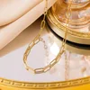 Collar de oro