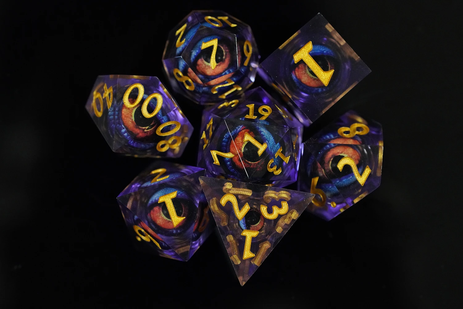 Yushun 7pcs/set Resin Polyhedral Liquid Core Dice TRPG Board Game D4-D20 details