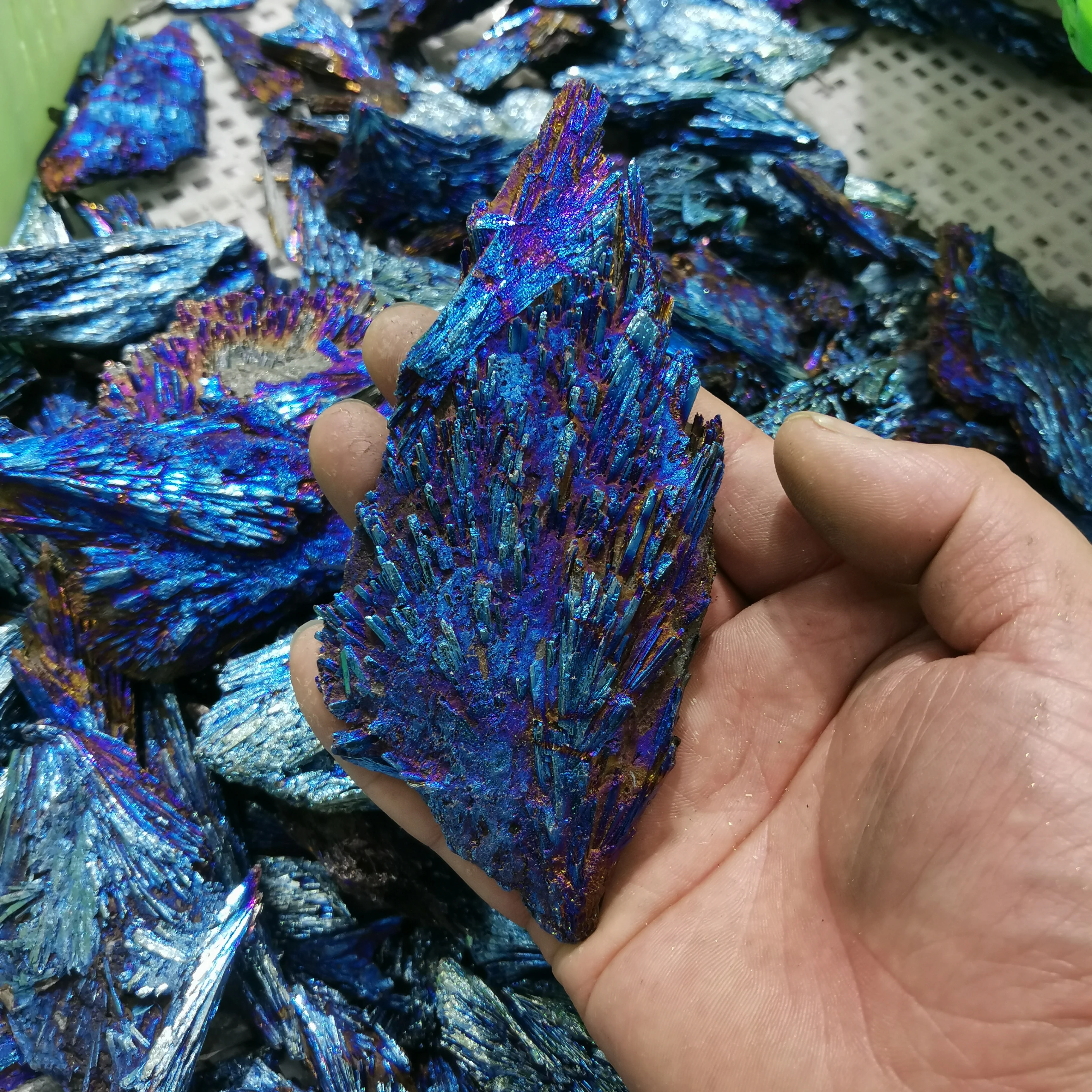 Оптовая продажа натуральных высококачественных титановых радужных турмалиновых кристаллов кварцевых минералов для заживления