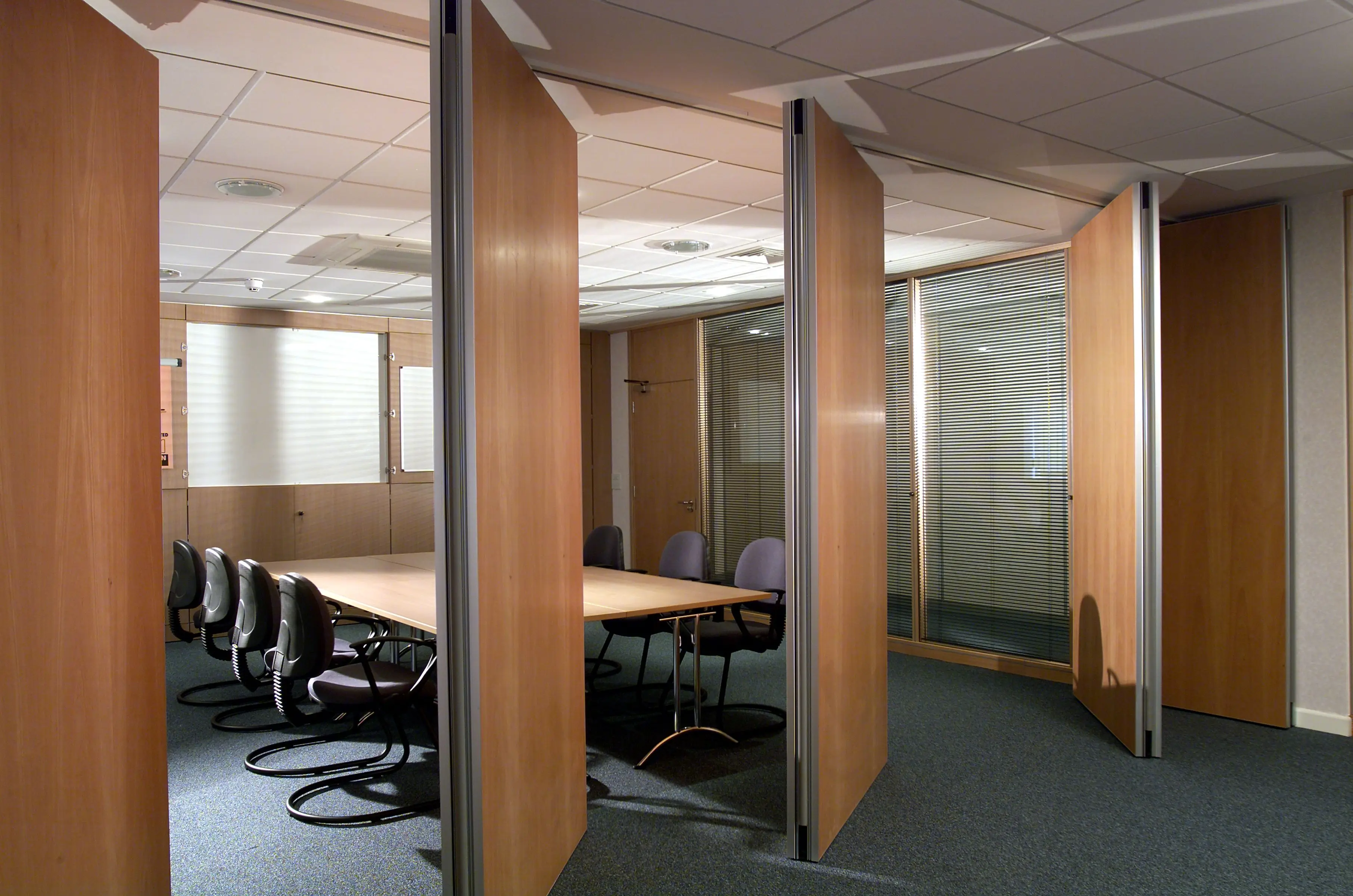 Hotel Removable Partition Soundproof Sliding Door Conference Room Divider