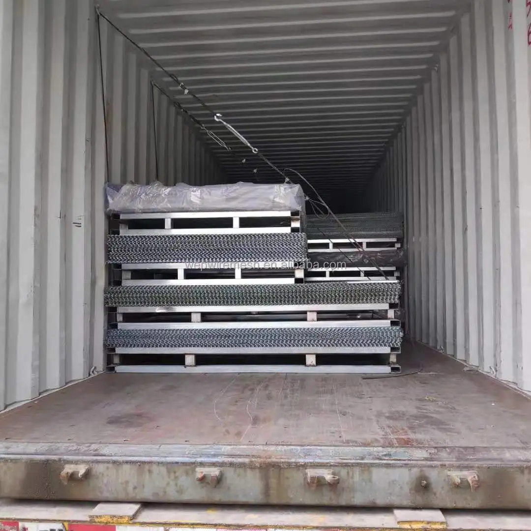 Expanded Metal Mesh Fence Heavy Duty Iron Steel Expanded Metal Mesh ...