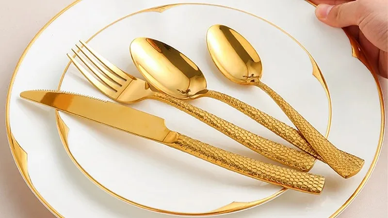 ノリタケ　カトラリーセット（ゴールドウイング） ディナーセット〈20本〉金彩 フレンチアクセント・金彩〉10pc.ペアディナーセット 5-18410