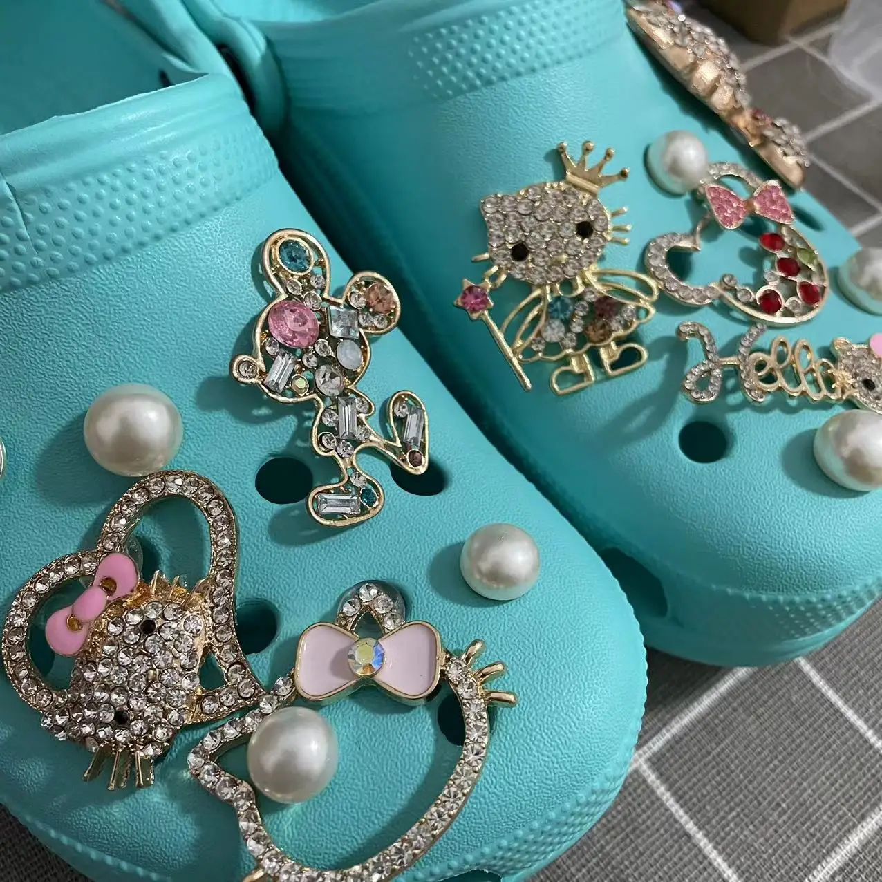 Hot Sale Croc Sanrio Accessories Metal Bling Charms Hello Ty Croc