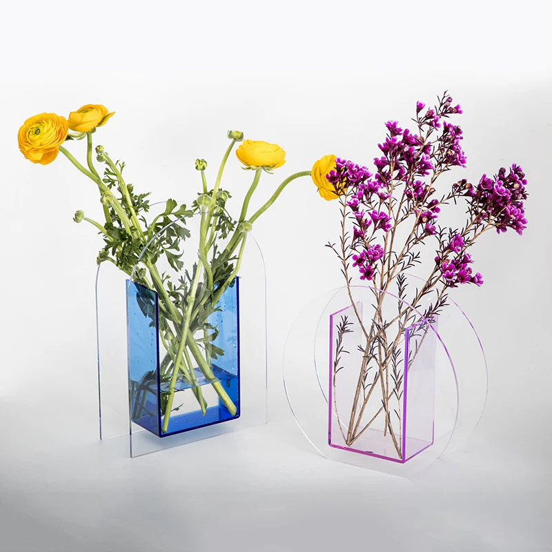Acrylic vase (49).jpg