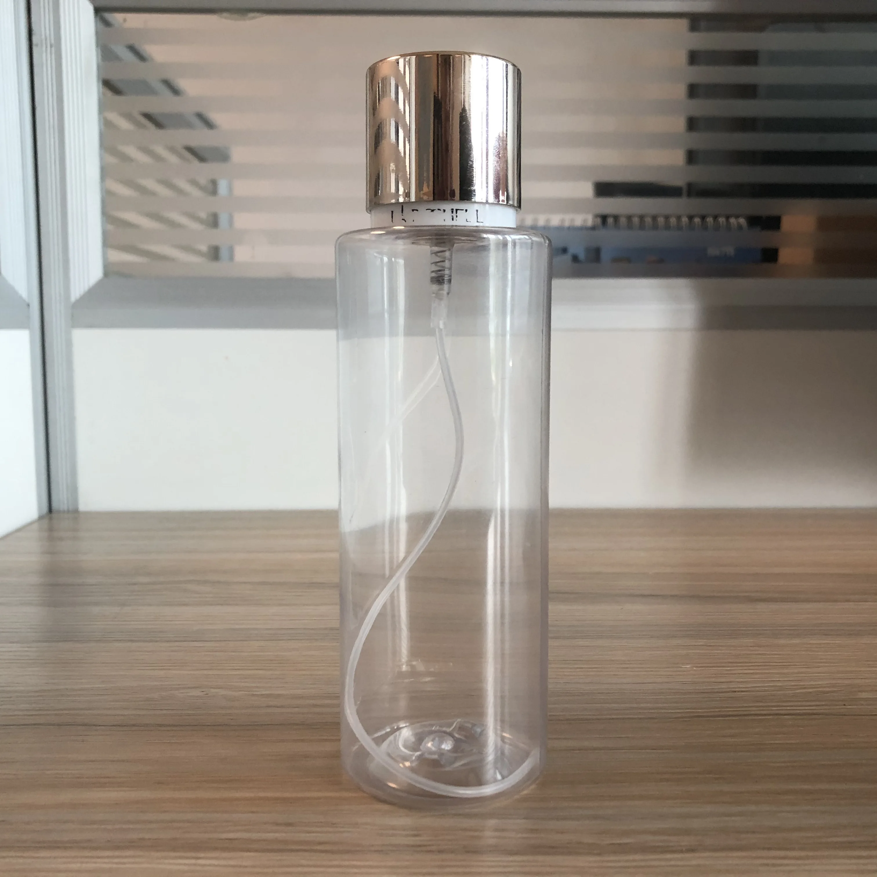 High End Custom  Plastic Perfume Bottles Gold 250ml Pet Transparent Aerosol Spray Perfume Bottle