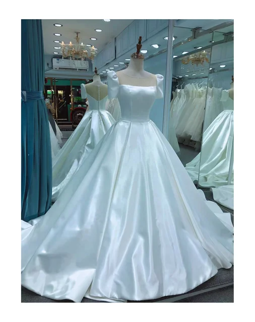 2024 New Bride Main Wedding Dress Temperament Wedding Satin Train Dress Fashion V-neck Embroidery Bridal Wedding Dress