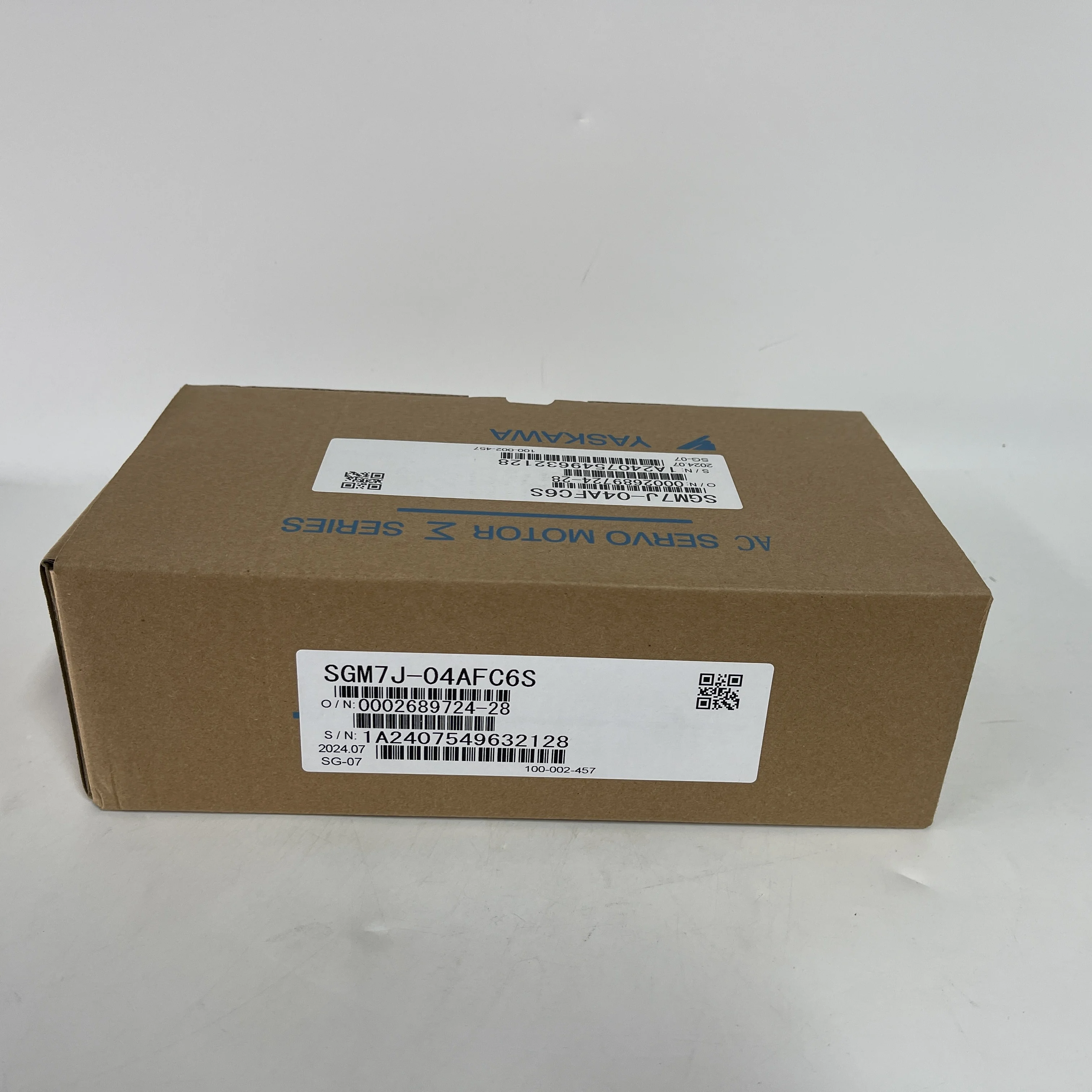Yaskawa AC Servo Motor SGM7J-04AFC6S Yaskawa AC Servo Motor SGM7J-04AFC6S