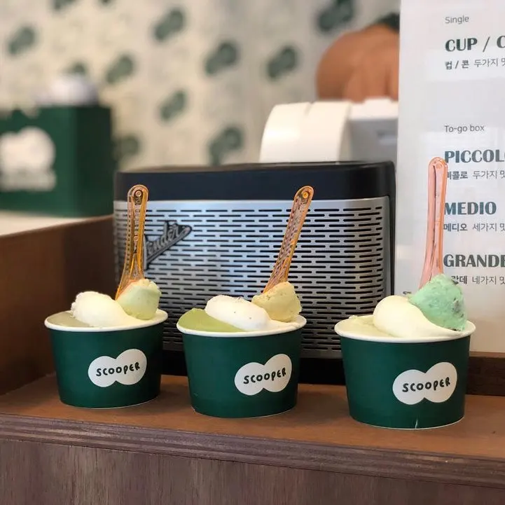 Disposable Mini Ice Cream Cup with Plastic Lid 10 oz