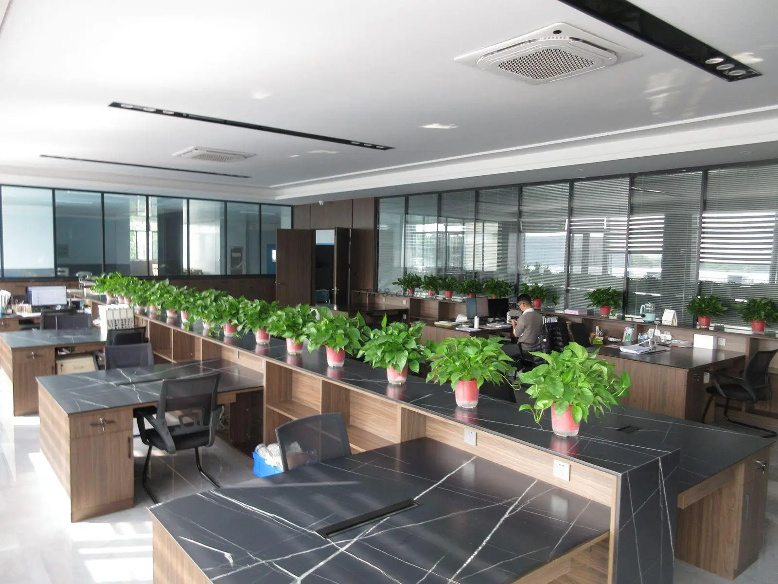 Yiwu Bihe Trading Co., Ltd.