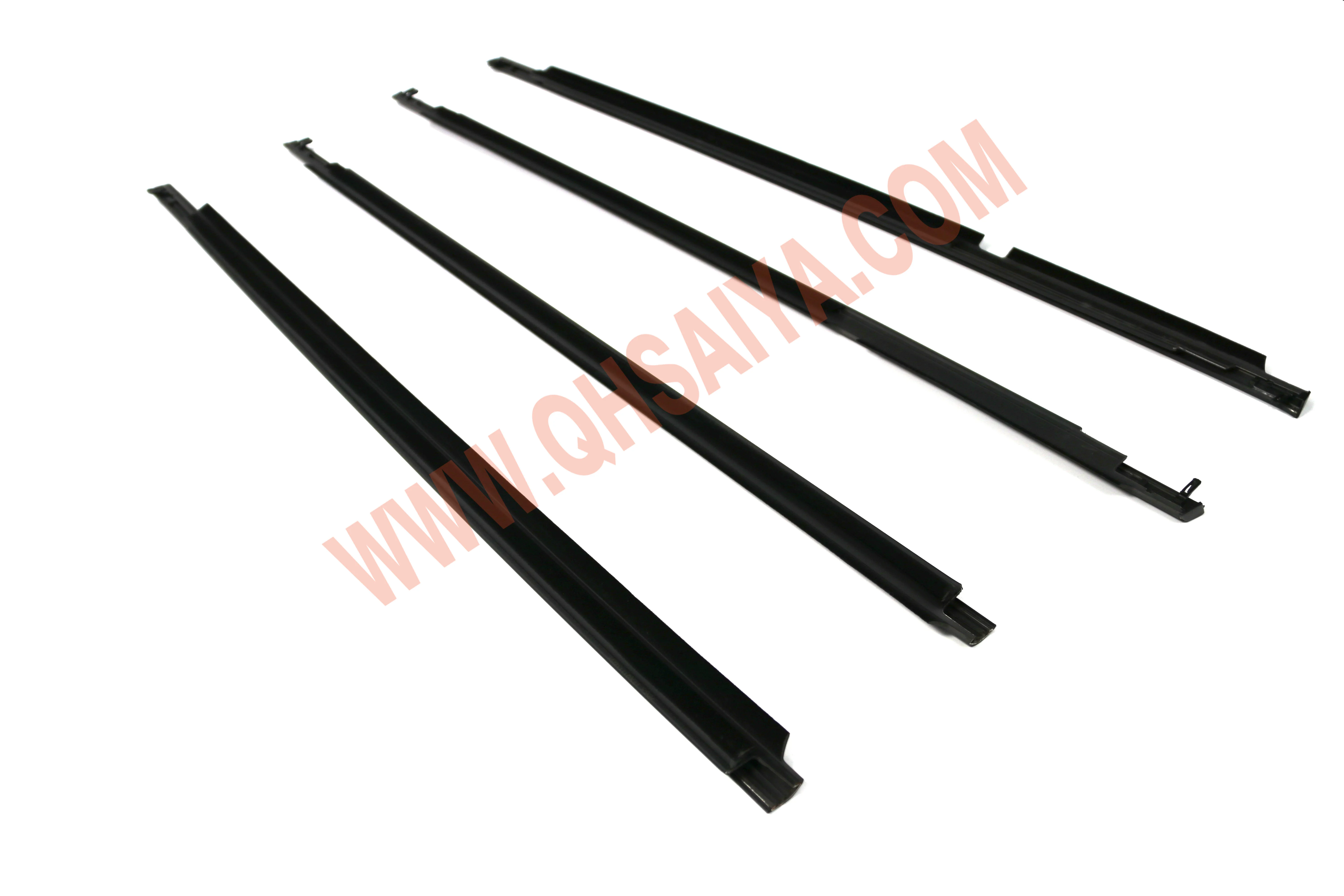 tajima20177ページ Toyota Land Cruiser GRJ200 Weatherstrip - OEM 75710-60070