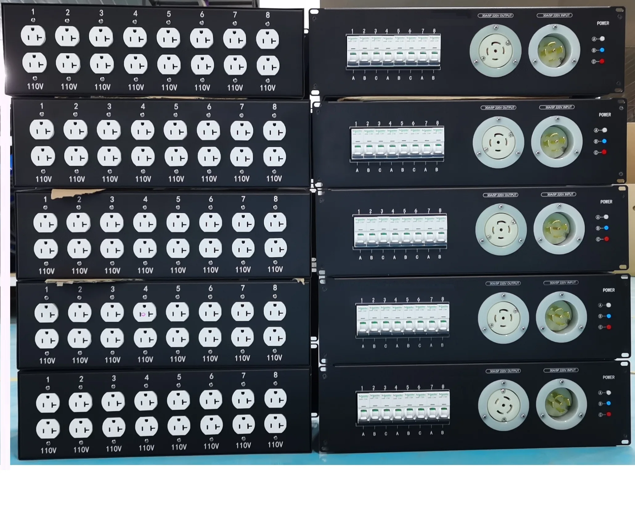 SX 3u 30a Input 8way Out Rack Mount Single Phase Socapex Electrical Power Distro Boxes
