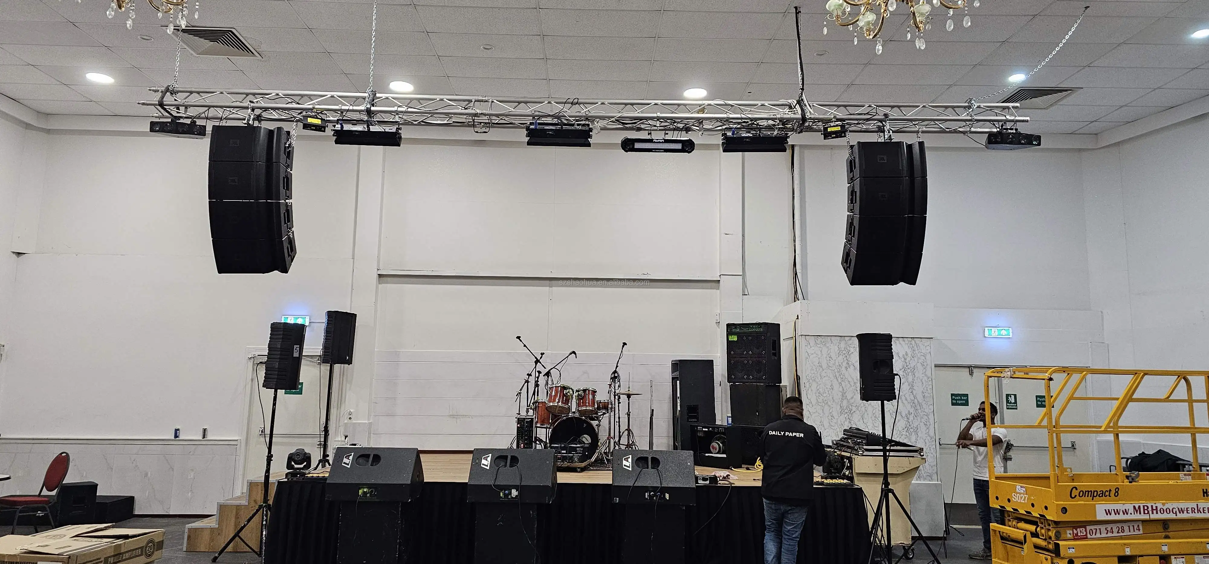 12 Inch Line Array Speakers Vrx932 Active/Passive Line Array Professional Stage Audio Powered Sound System Outdoor Speaker