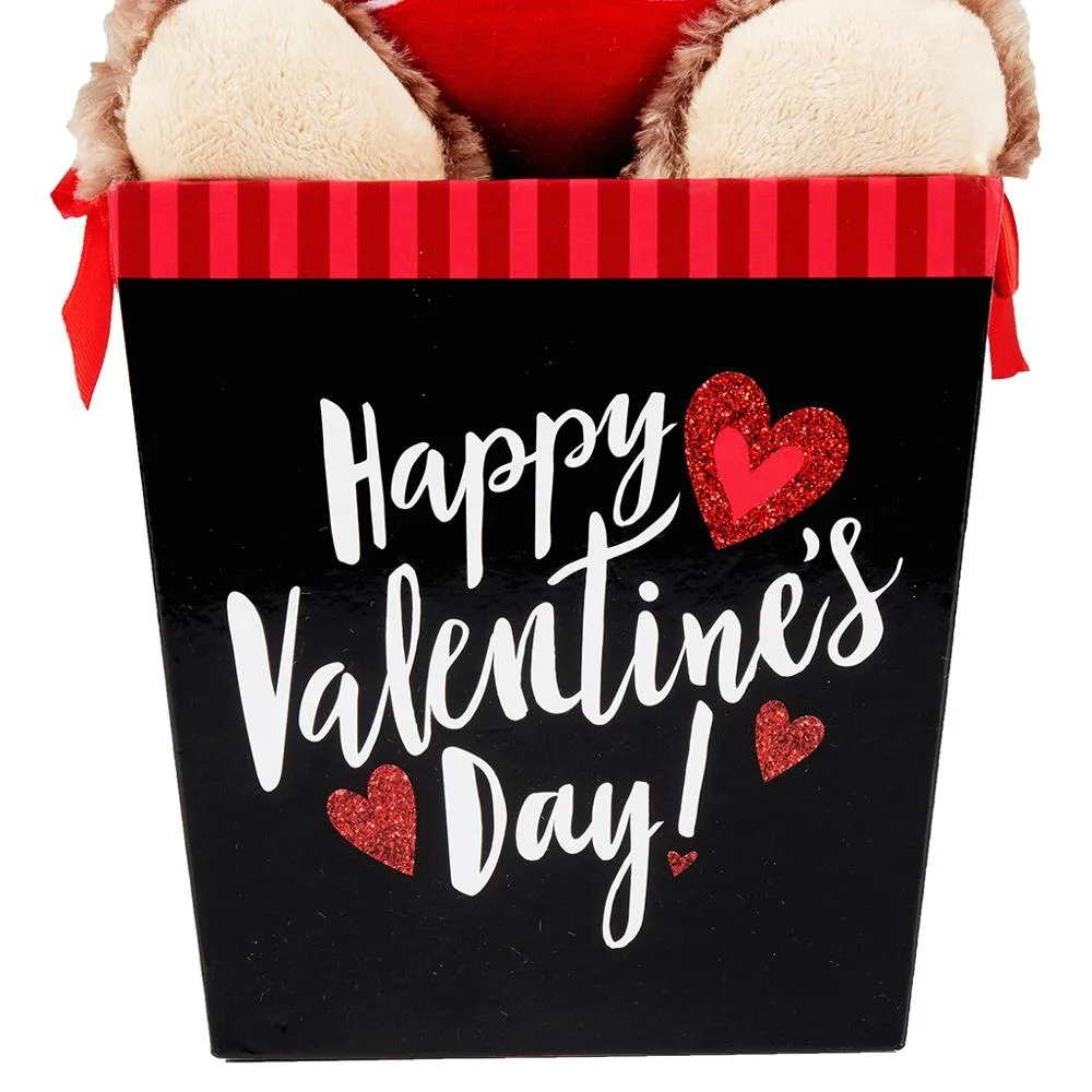 
 Плюшевый медвежонок в подарок на день Св. Валентина  