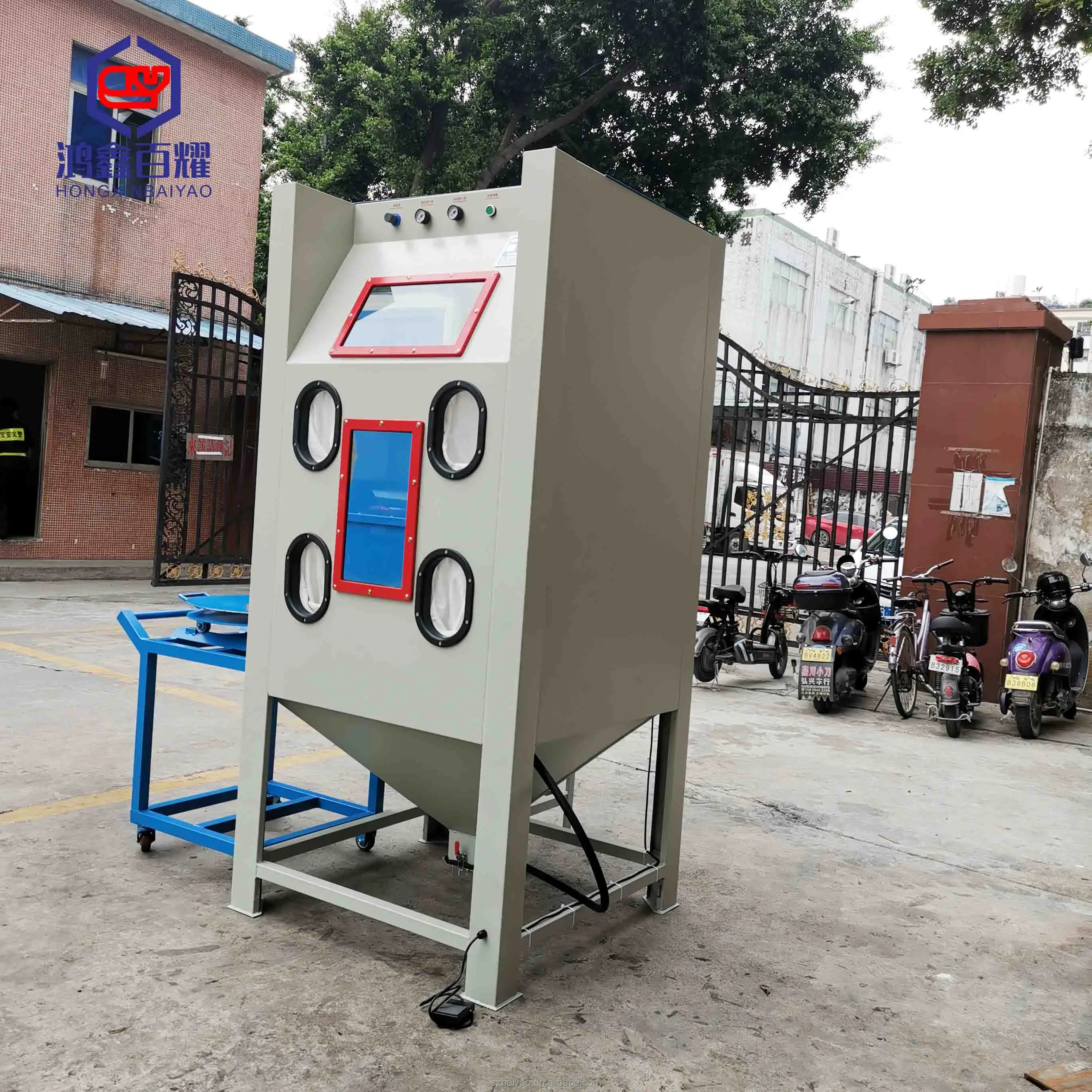 Sand Blasting Machine for Industrial Sand Blasting Machinesand Blast Iron Casting