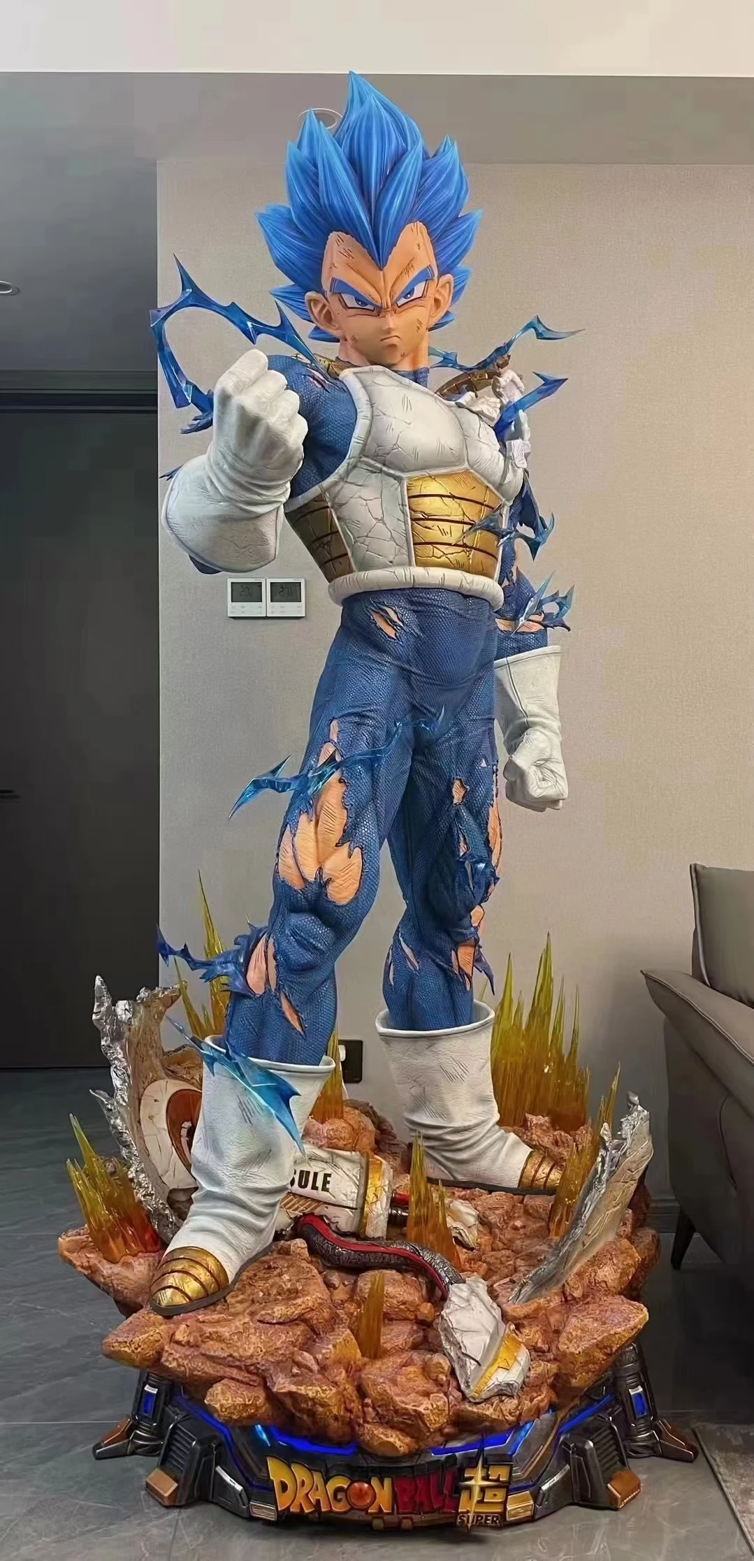 ドラゴンボールZカスタム等身大1:1グラスファイバー樹脂