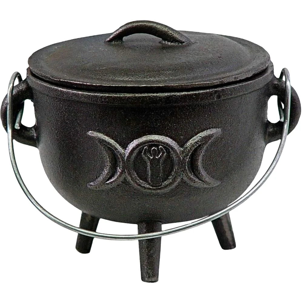 Magic котел. Чугунный Ведьмин котелок. Cast Iron Cauldron. Котелок Эмбер каст чугун. Чугунный котелок на ножках.