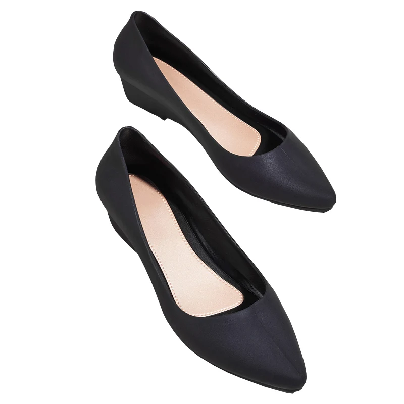 Venda Direta De Fábrica Preço Baixo Calçados Feitos De Pvc Mulheres Simples  Cor Pura Almofada Sandálias - Buy Claro Geléia Sapatos Sapatos Casa  Chinelos Chinelos Planas Para As Mulheres,Sandálias Da Geléia De