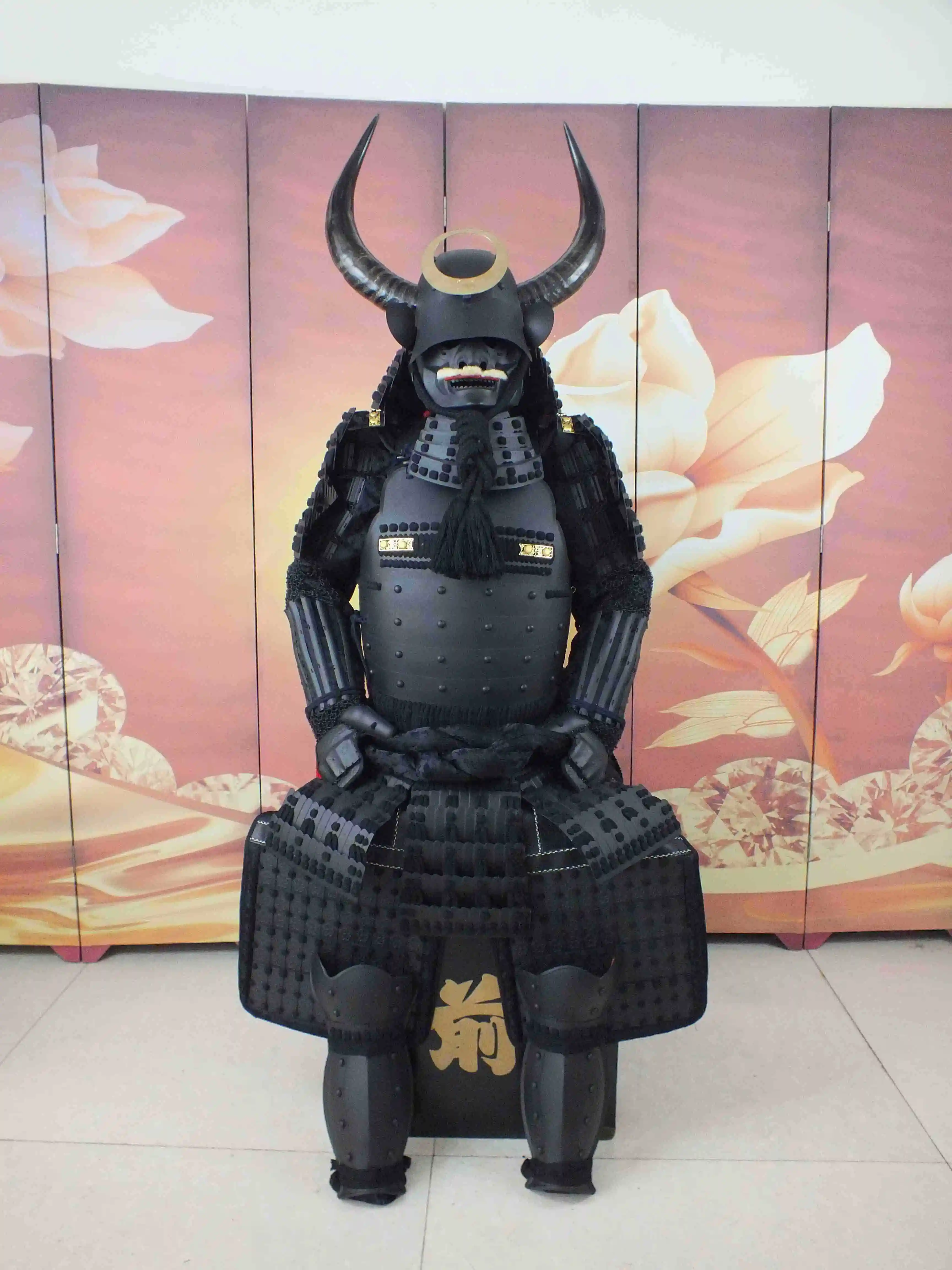Japanese Samurai armor Figure for Looking for Distributor in Singapore Dragon Skin Body armor