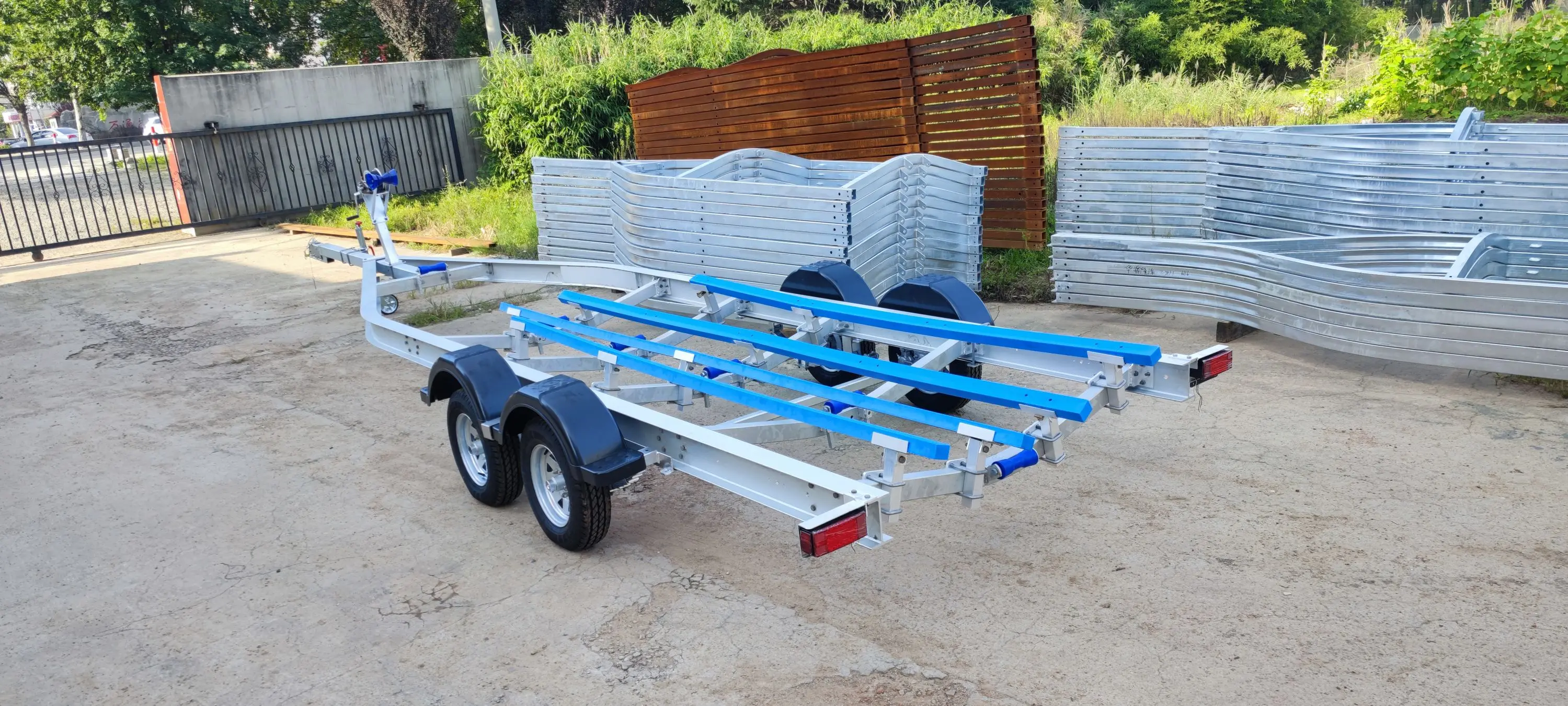 Polyglide Bunks 20ft tandem Axle Poly Bunks Aluminum Boat Trailer| Alibaba.com