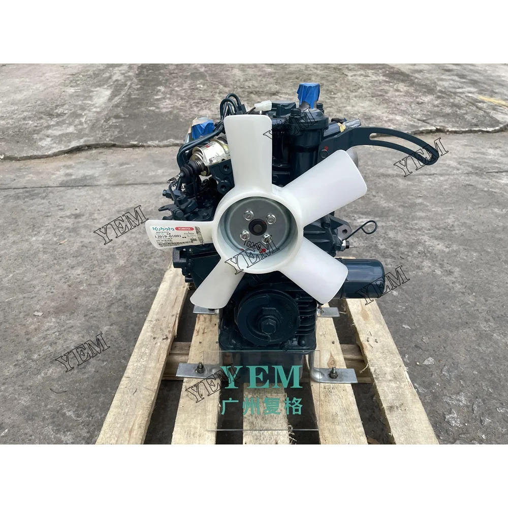 D902 Engine 1J019-01001 3200RPM 16.1KW for Kubota Loader 3