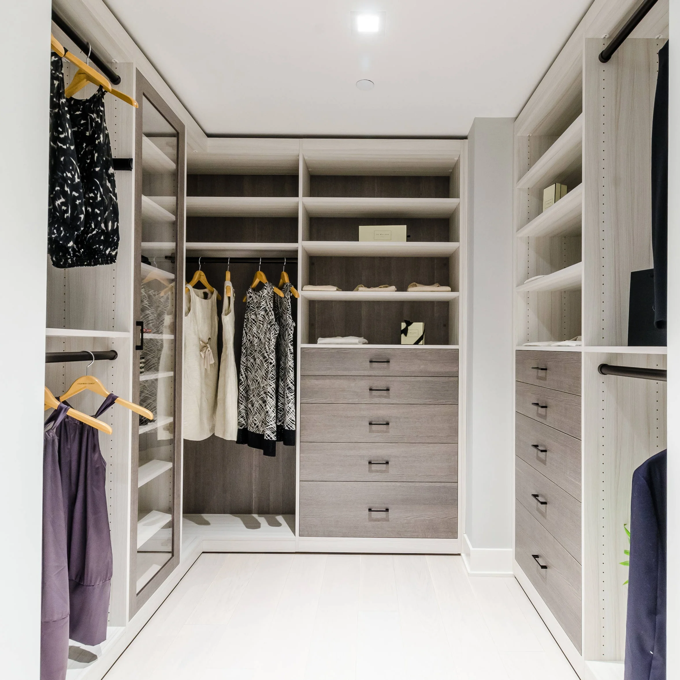 Modular Custom Wooden Design Modern Bedroom Closet Wardrobe Walk In ...