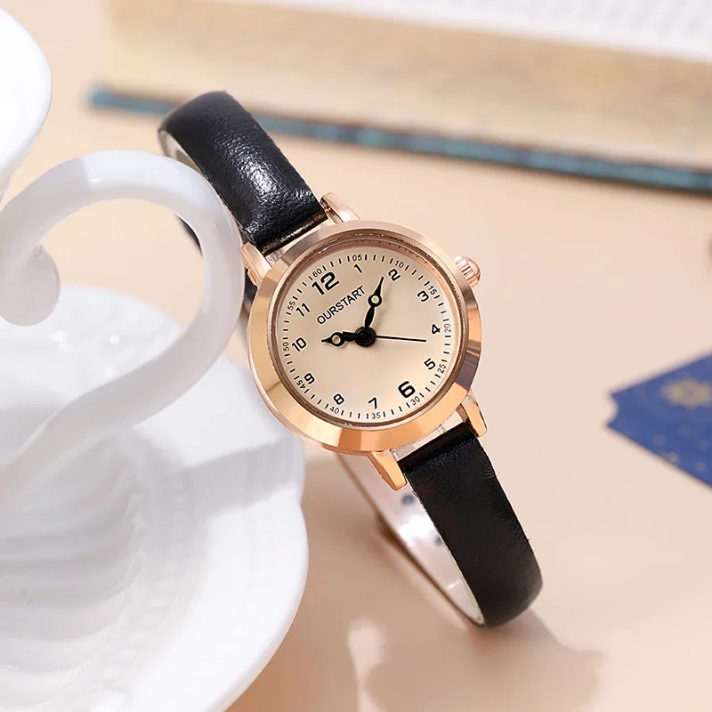 Retro Leather Strap Ladies Quartz Watch